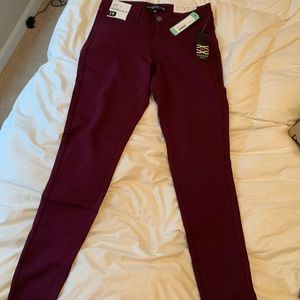 NWT Burgundy Skinny pants